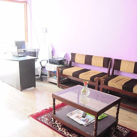Villa Sgs Residency à Tirupati Extérieur photo