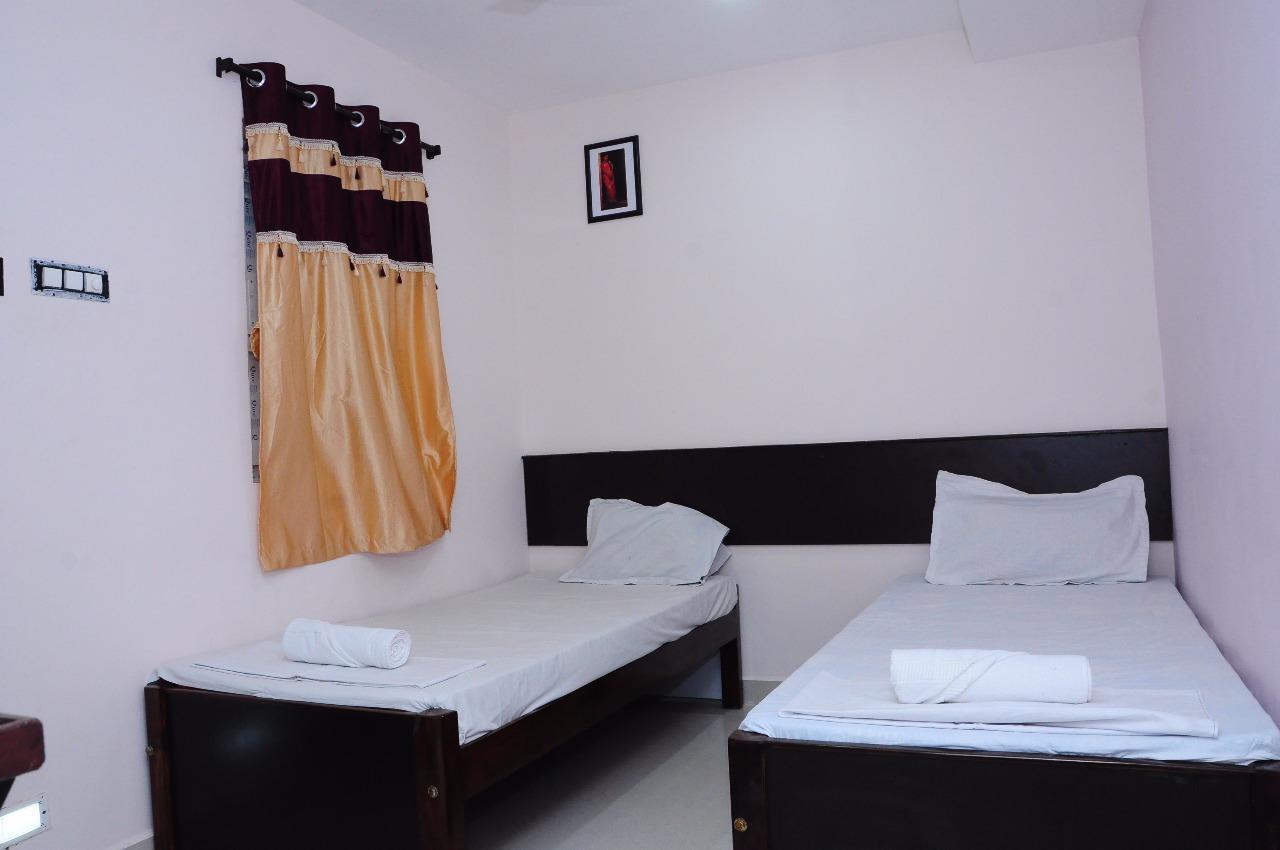 Villa Sgs Residency à Tirupati Extérieur photo